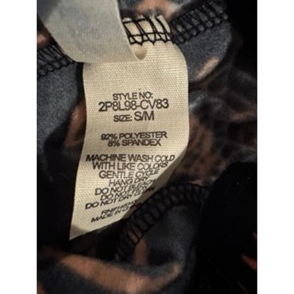 New 2 pairs of lWomen's Leggings Halloween Theme Witchy Cat Spider Bats Web - Picture 6 of 6